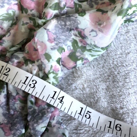 NWT Senlis Floral Fruit Elaine Ruffle V-Neck, M - Picture 15 of 16